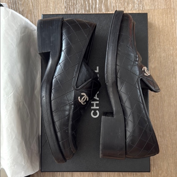 Chanel Black Quilted Loafers - Picture 6 of 11
